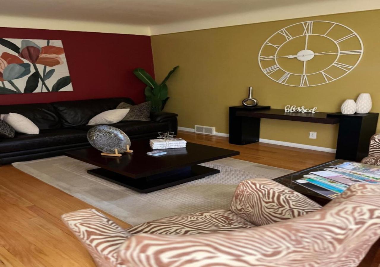Nice Cozy Family-Sized Home In Quiet Neighborhood Oak Park Екстериор снимка